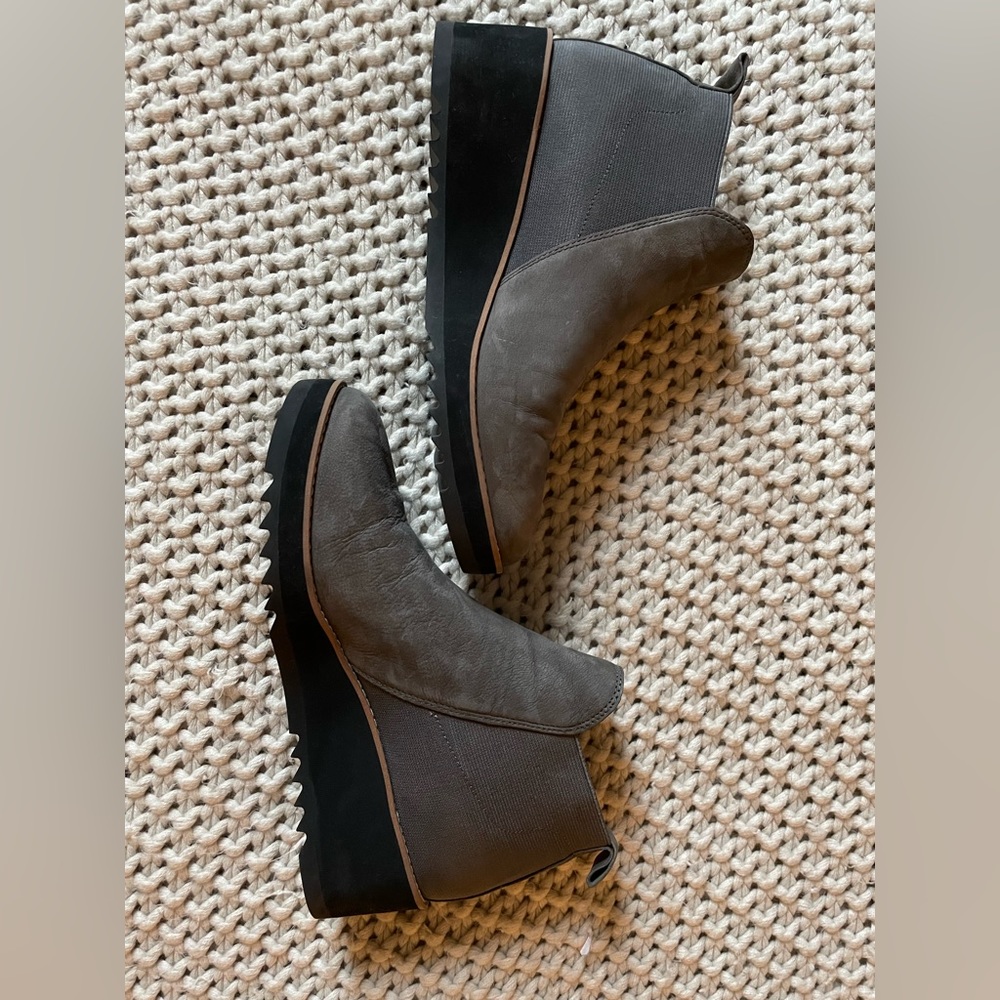 NWOT Eileen Fisher suede platform booties